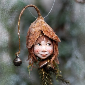 Pixie girl Luna handmade decoration, Zapfenkind