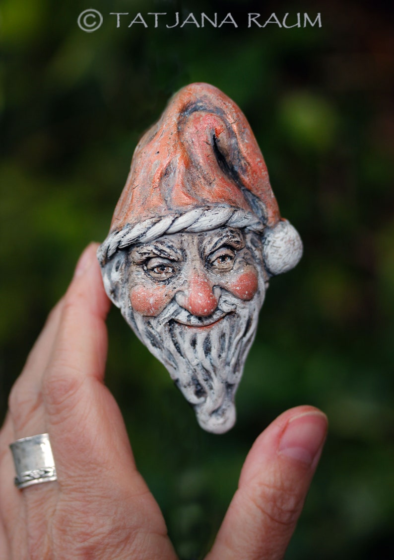 Santa Claus relief wall hanging image 1