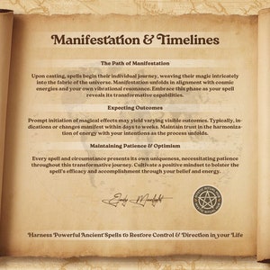 Pu&ograve; includere: Un rotolo di pergamena in stile vintage con testo sulla manifestazione e le tempistiche. Il testo include i titoli "Il percorso della manifestazione", "Risultati attesi" e "Mantenere la pazienza e l'ottimismo". Il rotolo ha uno sfondo marrone con un motivo a mappa e un simbolo di stella pentagonale in basso.