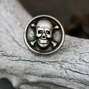 Tie Tack - Lapel Pin - Skull and Crossbones