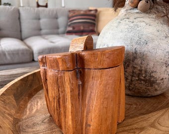 Vintage Hand Carved Trinket Box Decorative Scuplture