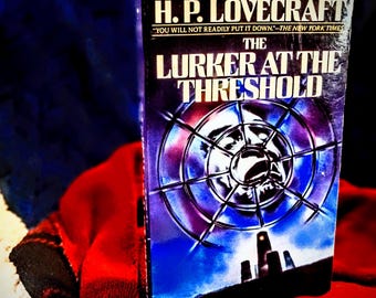 Vintage H P Lovecraft Paperback The Lurker at the Threshold 1988 1st Classic Horror Fiction Book