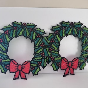 Vintage Melted Popcorn Plastic Christmas Wreath Wall Hangings Decorations x2 17”