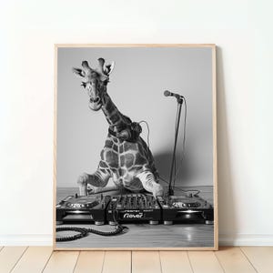 面白いライオンのギタリストのヴィンテージプリント レトロな動物のユーモアのあるウォールアート デジタルダウンロード - 日本