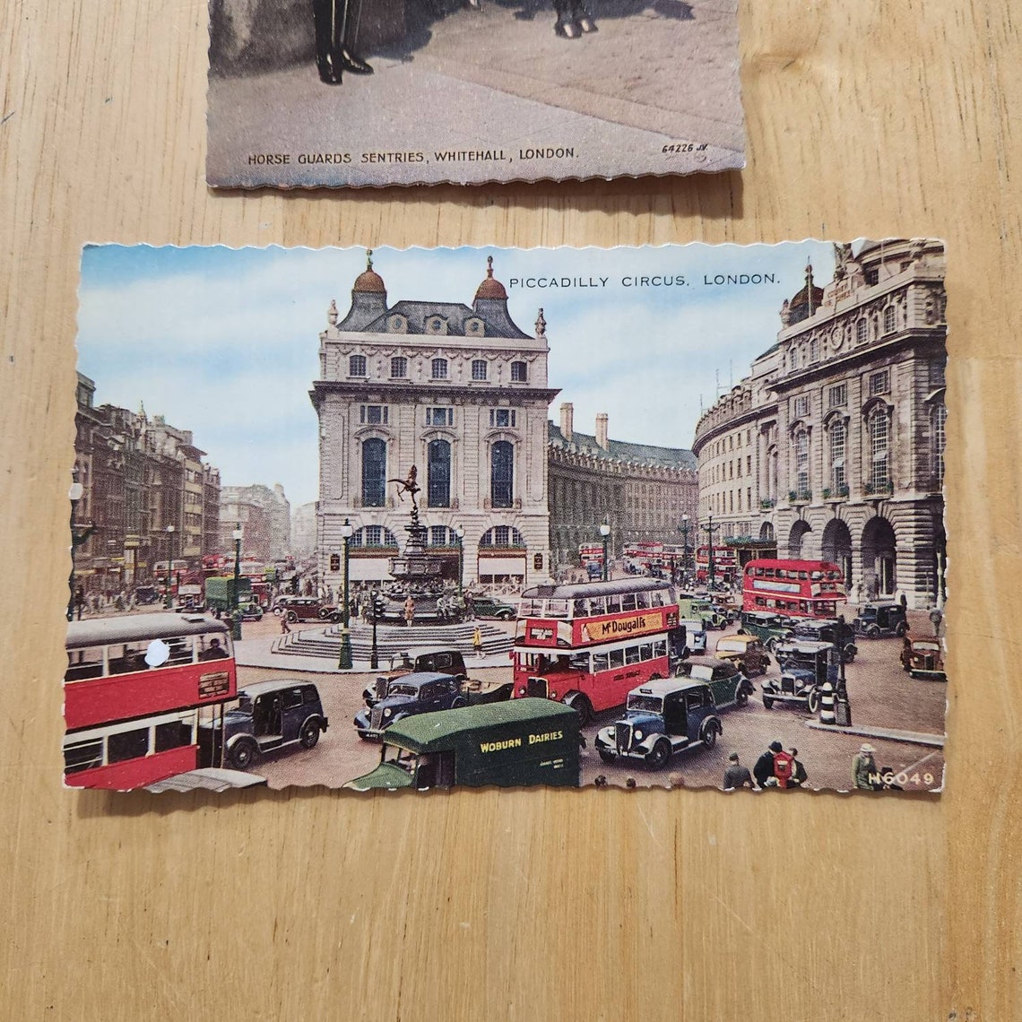 1940s Picture Postcard London England Piccadilly Circus Etsy