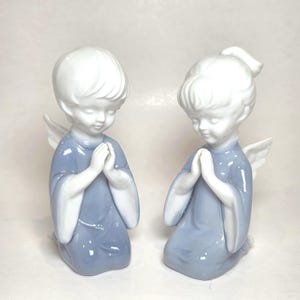 Vtg Praying Children Angels 4&quot; Figurines Porcelain Religious White Blue Japan 4565