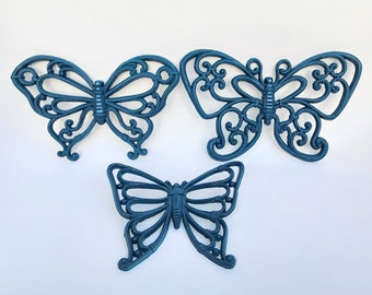 Vintage HOMECO Butterfly Royal Blue Wicker Look Burwood Plastic Wall Decor 70s