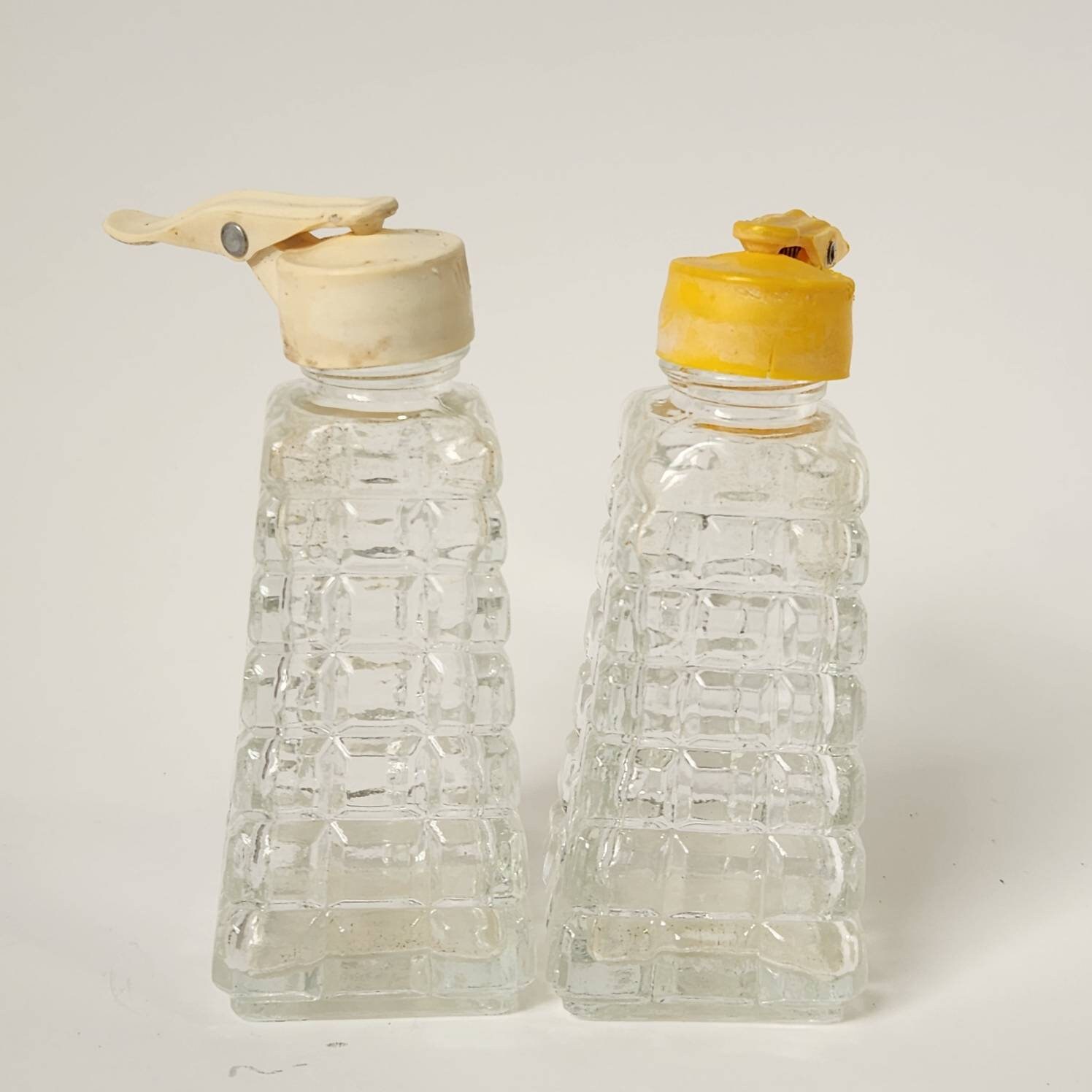 Flip top salt shaker - Etsy 日本