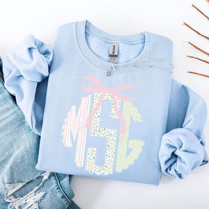 Custom Monogram Sweatshirt, Grandmillennial Monogram, Coquette Bow, Crewneck Sweatshirt, Gifts for Her, Personalized Gift, Preppy, Trendy