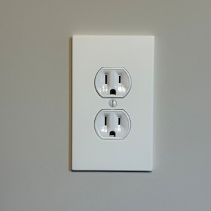 Minimalist 3D Printed Decorator Style Duplex Electrical Outlet Cover Plate