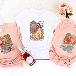 Retro Disney Prinzessinnen Shirt, Blumen Disney Prinzessinnen T-Shirt, Disney Girl Trip, Disney Prinzessinnen Passender Pullover, Aschenputtel, Schneewittchen