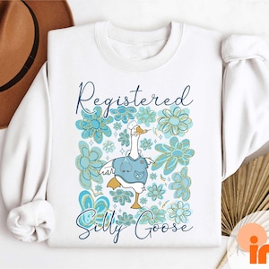 Registered Silly Nurse Goose Sweatshirt, Nursing Student Shirt, Nurse Tee, Nurse Gift, Nurse Appreciation T-Shirt, Pediatric Nurse Tee