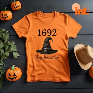 Camiseta &quot;1692 Se perdieron una bruja&quot;, camiseta de bruja de Salem para Halloween, camiseta de bruja de Salem, camiseta de Salem 1692, sudadera de bruja, sudadera de bruja de Salem