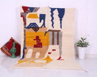 Handwoven Moroccan Wool Rug: Berber Beni Ourain Style