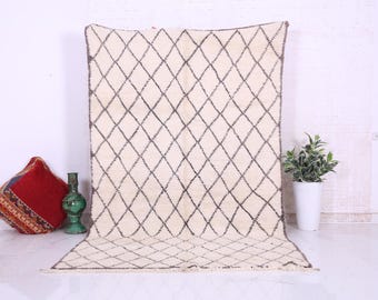 Handmade Beni Ourain Wool Rug: Moroccan Berber Style
