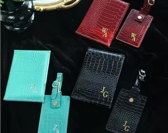 Cadeauset voor paspoort en bagagelabel van krokodillenleer met reliëf | Reiscadeau | Bagagelabel | Bijpassende paspoorthoes