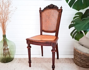 Vintage wooden chair, Viennese cane webbing, turned, high-back, ornamental, embellishment, dining room chair, Gründerzeit (late 19th-century) dining room, Art Nouveau, antique