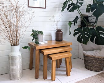 Set of 3 Nesting Tables Oak Solid Wood Brutalist Vintage Mid Century Side Table Stackable Plant Stand Light Wood Space Saving Minimalist