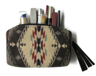 Zippered Pouch Make Up Cosmetic Bag Clutch Purse Blanket Wool from Pendleton Woolen Mills Unlined Fringed Leather Zipper Pull