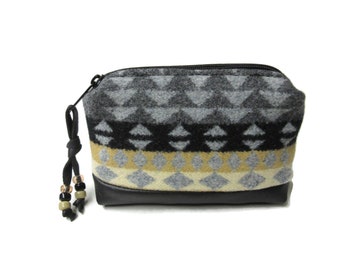 Black Leather Zippered Pouch Make Up Pouch Cosmetic Bag Change Coin Purse Blanket Wool from Pendleton Woolen Mills Beaded Zipper Pull