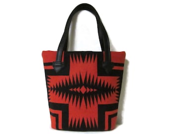 Tote Bag Bucket Bag Purse Black Leather 5 Pockets Walking Rock Blanket Wool from Pendleton Woolen Mills