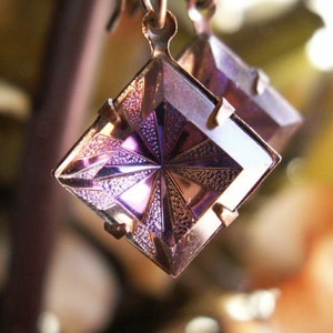 Violet Antiquity... Stunning heliotrope glass jewel earrings. image 1