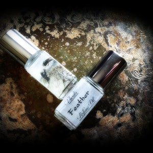 Feather White Musk Perfume Oil Roll On image 2