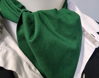 Solid green cotton cravat, necktie