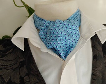Day cravat sky blues dots with baby blue centers