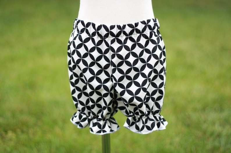 Bloomers Pattern for girls in 2 lengths nb-6 girls PDF image 1