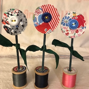 Prim Mini Vintage Quilt Spool flowers Set of 3 spools in assorted random colors