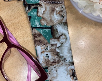 Cute Kitty case for sunglasses or reading glasses in cotton 2 layered pouch style case with drawstring closure and Keychain clasp