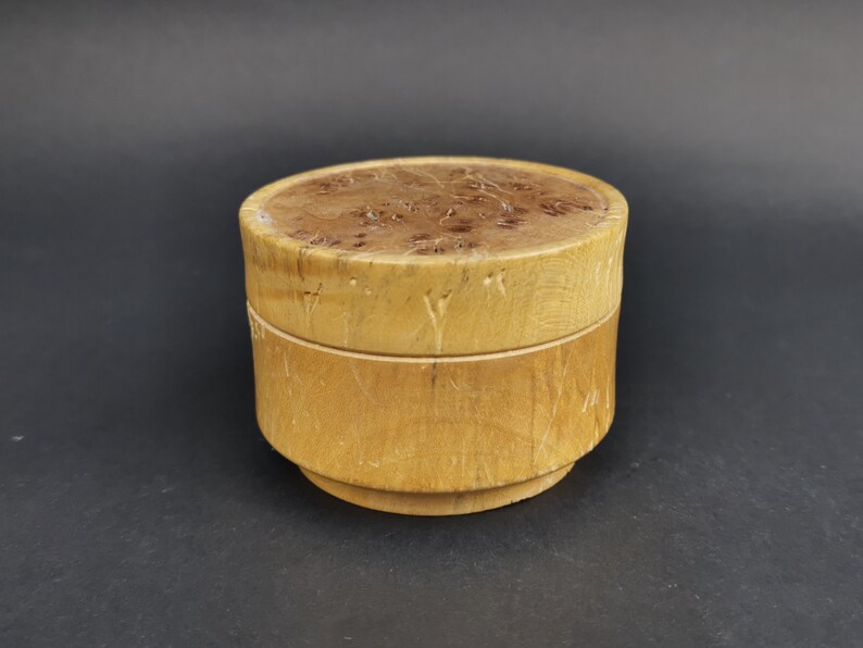 Vintage Wooden Trinket Ring or Jewelry Box Hand Made Turned Wood Round