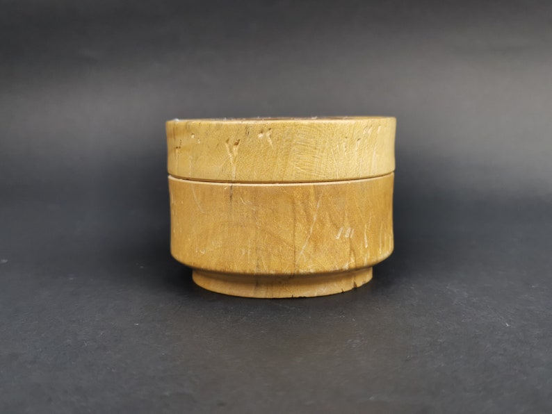 Vintage Wooden Trinket Ring or Jewelry Box Hand Made Turned Wood Round