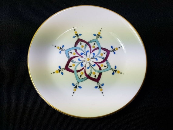 Vintage Royal Worcester Jewelry Ring Coin Dish Pin
