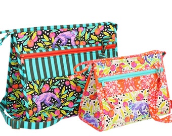 By Annie Take A Stand Tote Zipper Bag Pattern, PBA 273