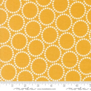 Love Letter Pearl Bracelets 37125-16 Golden, Lizzy House for Moda Fabric, 100% Cotton Fabric, #1396-Q