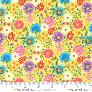 Cathe Holden Vintage Soul Fabric, 7436-18 Chartreuse, Moda Fabric, Crewel Ditsy Florals, 100% Cotton, #2495