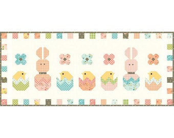 Hatchery Hack Runner Kit, Spring's in Town by Sandy Gervais for Riley Blake Fabric, KT-14210