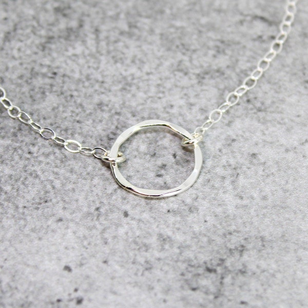 Small sterling silver karma necklace, Hammered eternity necklace, dainty open circle necklace, minimalist jewelry, Birthday gift sisters