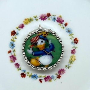Broken China Dish Disney Donald Duck Pendant Necklace stainless steel 18&quot; chain