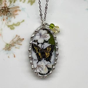 Broken China vintage Knowles Natures Garden Springtime Friends Carol Decker Swallowtail Butterfly Pendant Necklace stainless steel 18&quot; chain