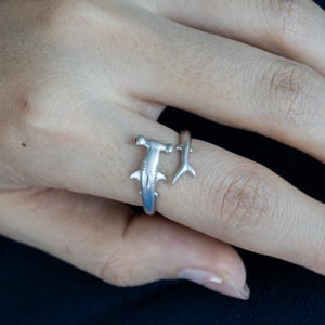 Hammerhead Shark Open Ring, Ocean Inspired Alloy Ring, Silver Tone Shark Jewelry, Adjustable Sea Animal Gift