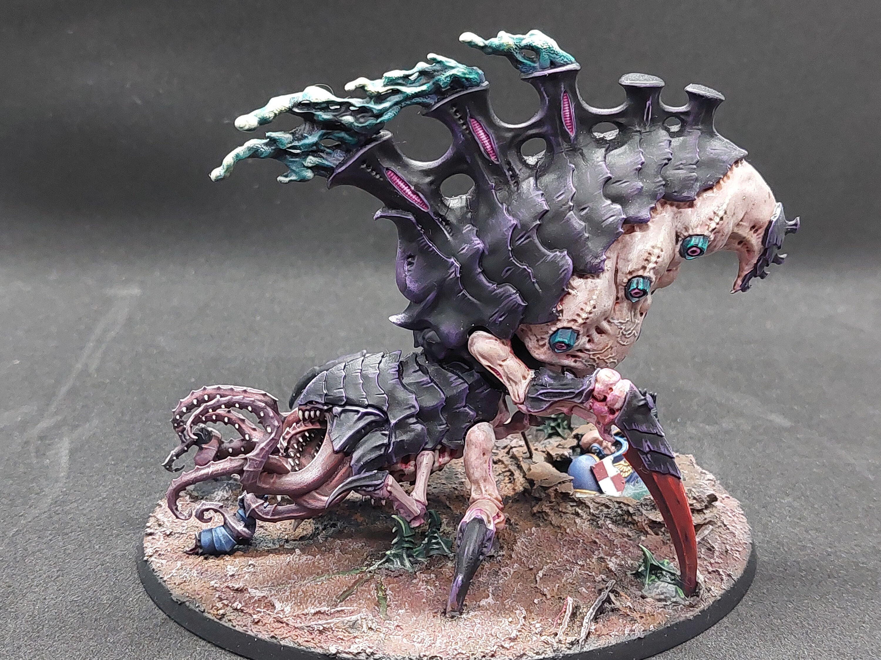 Painted Tyranid Psychophage Ripping up Space Marines - Warhammer
