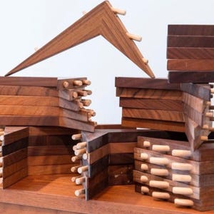 Poul Cadovius, Sistema Cado, Estantería de pared de teca, Estilo danés moderno, Mediados de siglo, Década de 1960, Librería modular, Estantes de varios tamaños