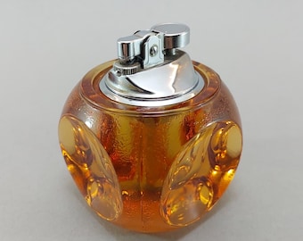 Accendino da tavolo vintage in vetro ambrato, accendino da scrivania in stile moderno di metà secolo, accendino in vetro da collezione retrò, decorazione in vetro artistico arancione