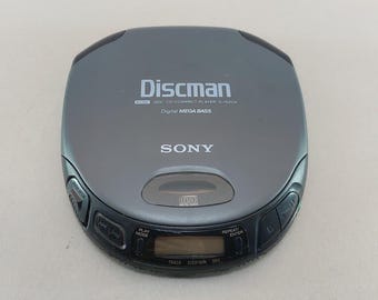 Lettore CD portatile vintage Sony Discman D-152CK, Digital Mega Bass, audio retrò anni '90.