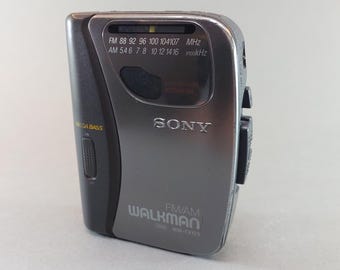 Vintage Sony Sports Walkman WM-AF59 Cassette AM/FM Works Yellow