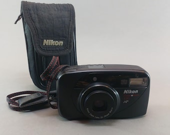 Fotocamera a pellicola Nikon Zoom Touch 470 AF da 35 mm, obiettivo macro 35-70 mm, Giappone