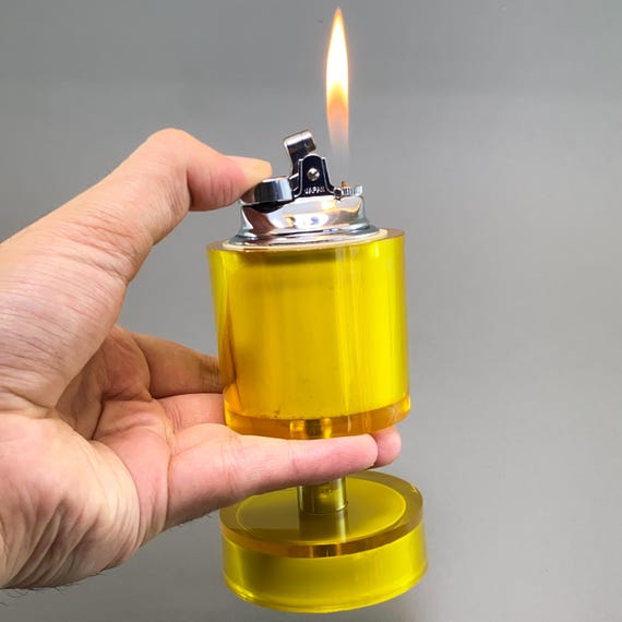 1970s Pop Art Table Lighter, Vintage Mid Century Tabletop 1970s Pop Art Table Lighter, Vintage Mid Century Tabletop